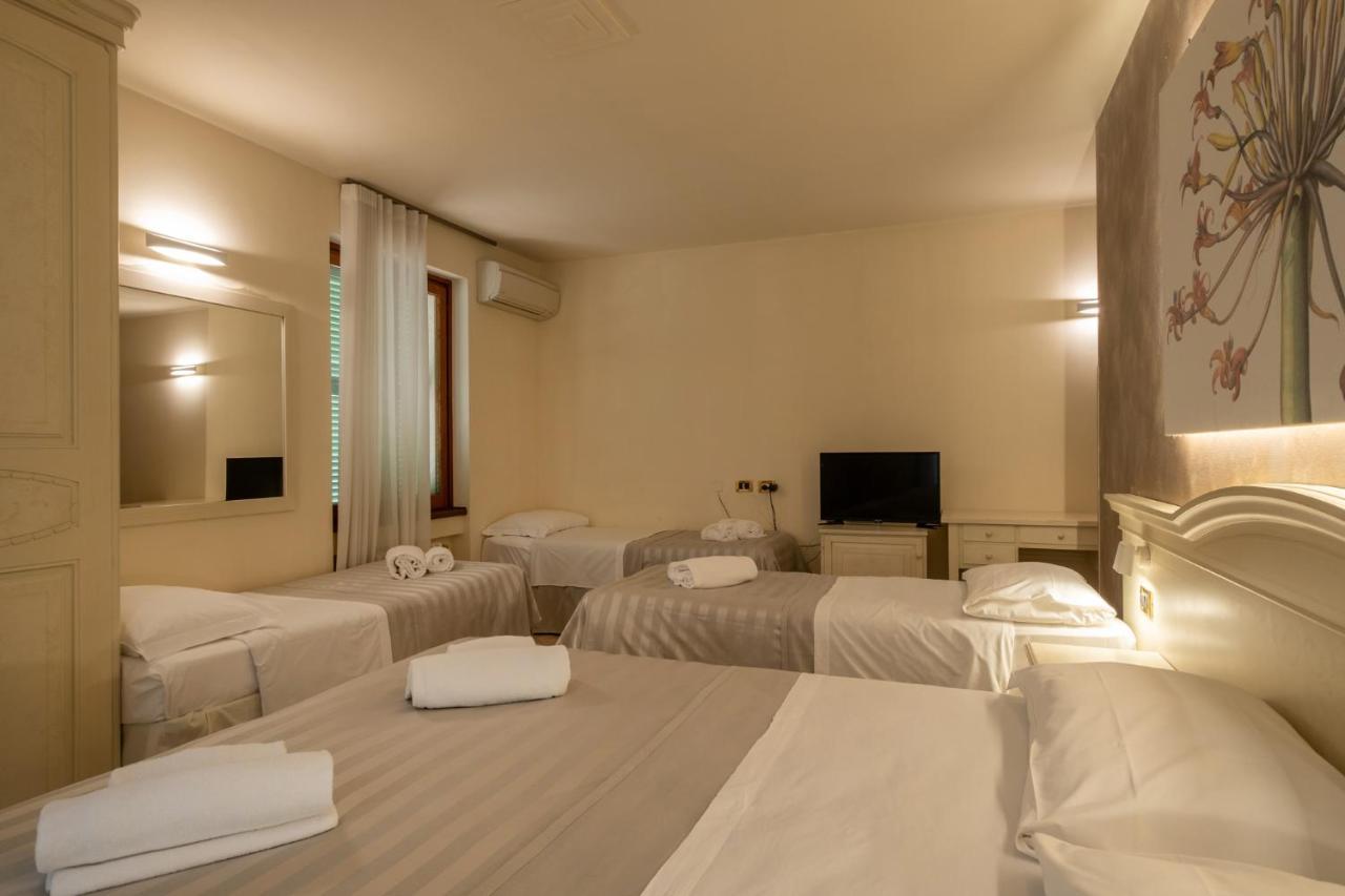 Hotel San Lorenzo Pozzolengo Exterior foto